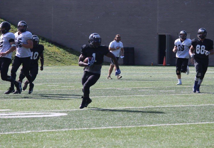 averohowardjr's tweet photo. Thank you, Army-West Point! ✌🏾🤝 https://t.co/tvtUhNqZe6