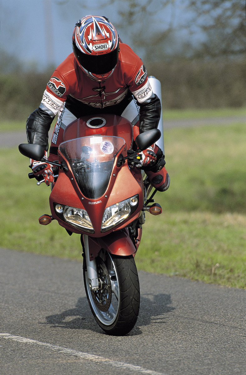 lukebrackenbury's tweet photo. ⚠️ STOP! 🛑 
Did I land it or smash it?
Just unearthed this beauty from 2003: I was testing a Suzuki SV1000 S as part of a group test for #PerformanceBikes.
Photo skills Baldy Paul Bryant https://t.co/KPhTXchIR1