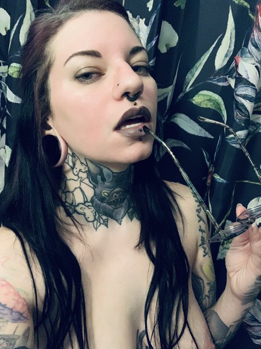 Hi wanna Skype with me? DM me for prices and tell me your kinks! 😘  #skype #cashapp #sexy #dogecoin #porn<a href="/tag/sexy"class="tags"><span>#sexy</span></a><a href="/tag/porn"class="tags"><span>#porn</span></a><a href="/tag/horny"class="tags"><span>#horny</span></a><a href="/tag/slut"class="tags"><span>#slut</span></a><a href="/tag/creampie"class="tags"><span>#creampie</span></a><a href="/tag/manyvids"class="tags"><span>#manyvids</span></a><a href="/tag/skype"class="tags"><span>#skype</span></a>