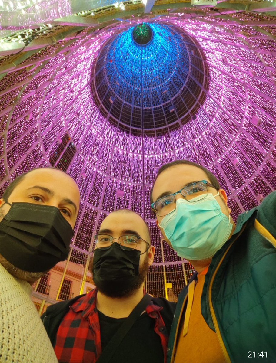 lilgreemlin's tweet photo. Unas fotitos que nos hicimos el otro día en Sevilla @Guille569 @frankinito 🥺❤️🐻🐼🐻‍❄️ https://t.co/N9QV9o2FDH