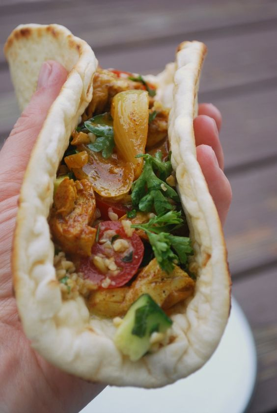 Whiskeytagofox's tweet image. #shwarma