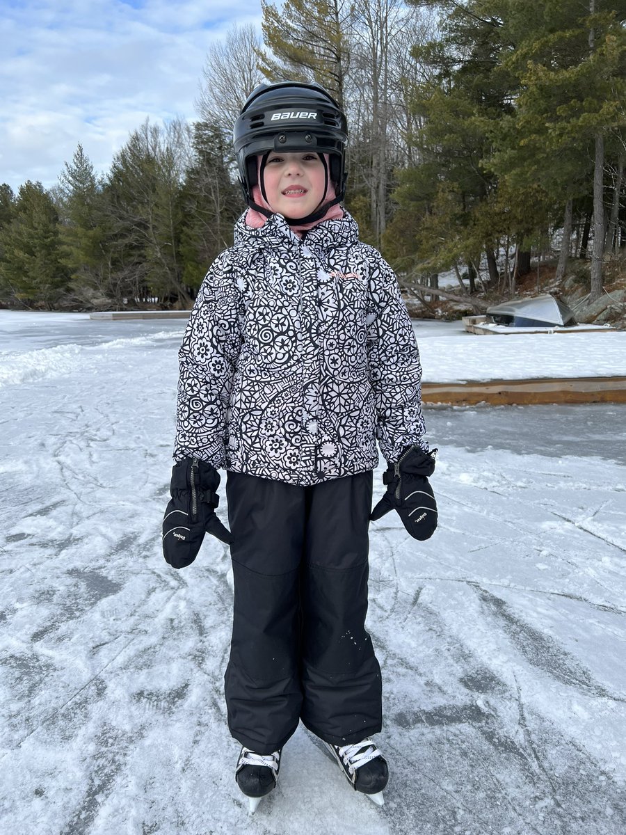 Belle_Beaux's tweet photo. Lake skating at the cottage with my Canadian kiddo! So beautiful up here! Hope you’re having an awesome day @w_white18 #canadiankid #thisis6
#whiteyynation #whiteyy18 #williamwhite #OBW #dayones #ThePowerOfWill #longgame #project22 https://t.co/fd1Dwa1SSF