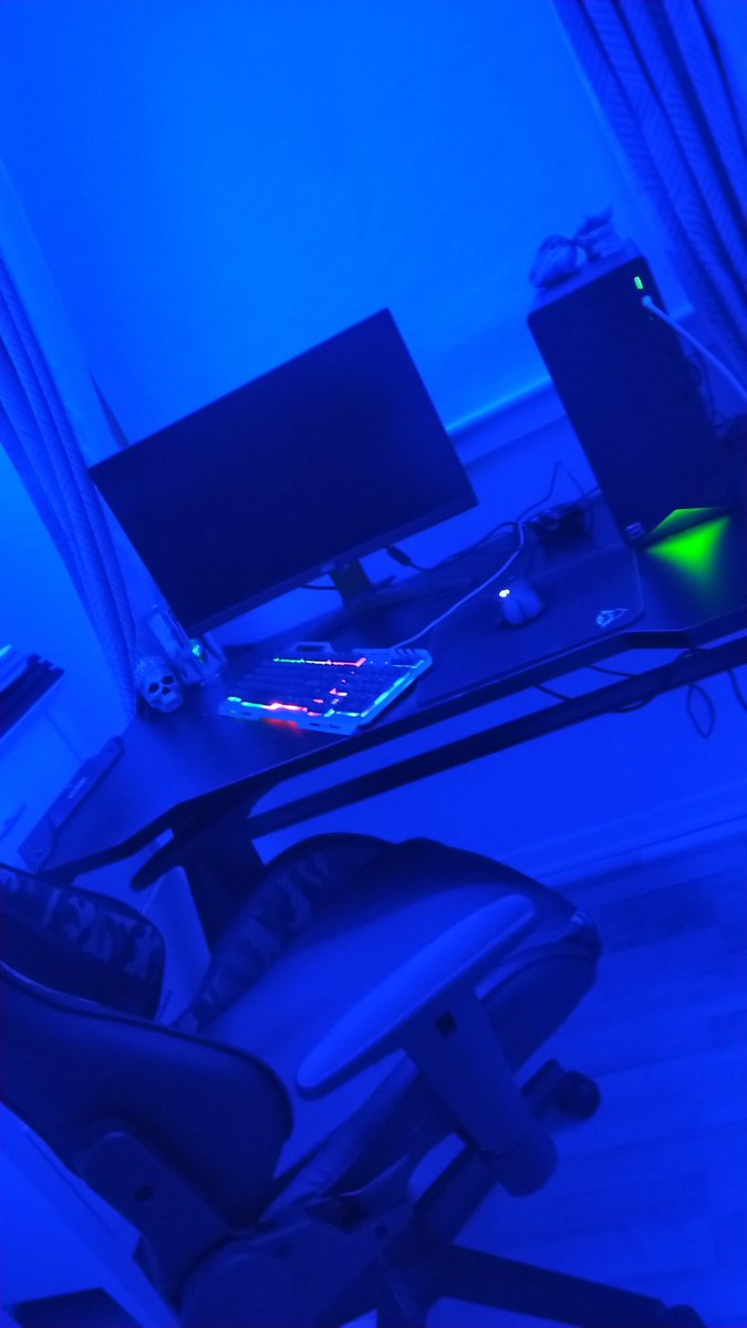 KlanenNfy's tweet photo. #PcGaming #pcsetup #setup #pc https://t.co/dt7brNzujG