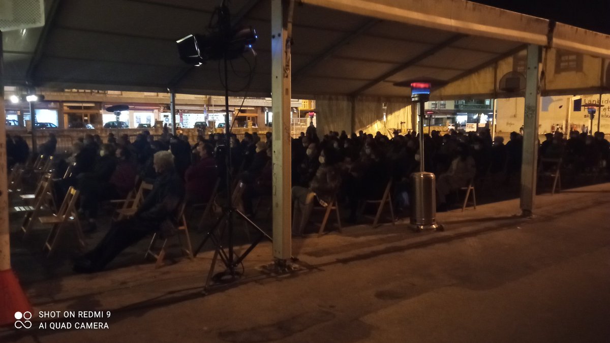 gurearterasare's tweet photo. Bertsotan jotasu, preso iheslari eta deportatuen eskubideen alde, bidean.
Segi fin.
U-8an bertan Bilbo, Bergaran. https://t.co/29eQ4vIFy7