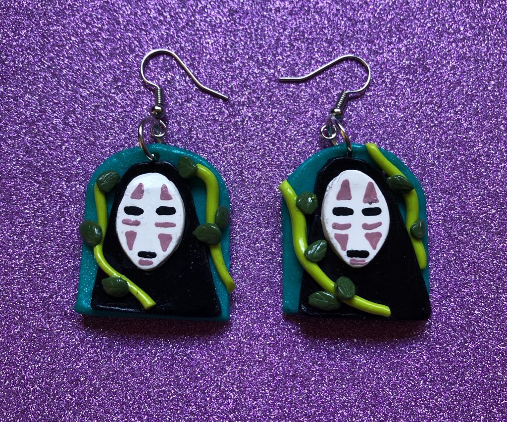 Claypop2's tweet photo. Only a few earrings left from my 2nd set of Studio Ghibli designs. Totorro now sold out! A new ghibli set will be coming out in the New Year. 

Use discount code XMAS-SALE for 20% off ~ valid until New Years Eve ✨⭐️ https://t.co/aUvIxiPdTz