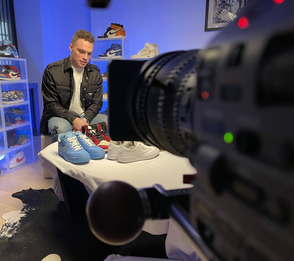 worldcam's tweet photo. It’s clear it’s been a while since I tweeted.  So - let’s tweet some work!#sonyfx9 #maskedcameraman https://t.co/VEYv1Yy50i