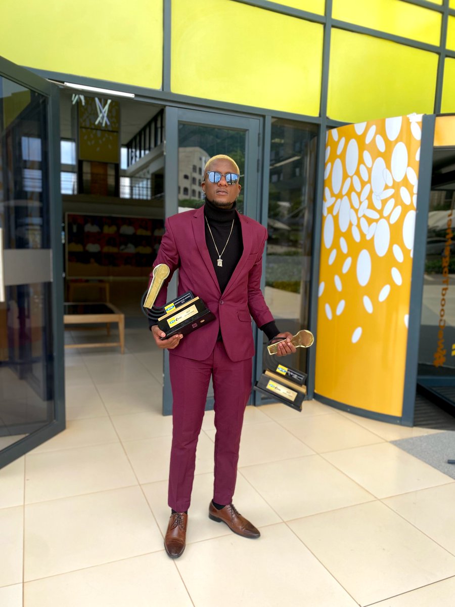 LyrikalBusta's tweet photo. This wouldn't have been possible without your love and support. ๐๐ฟ๐ธ๐ฟ๐ฅ
#NewSkoolKxNG ๐๐ https://t.co/ZWbuyL4unN