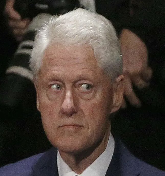 DineshDSouza's tweet photo. Suffice to say if Biden’s DOJ had incriminating info on Trump, they would surely have forced #GhislaineMaxwell to release her Black Book and name names. The obvious reason they’re hiding her information is to protect the Clintons and other powerful Democrats and globalists https://t.co/vFeg9sNtcJ