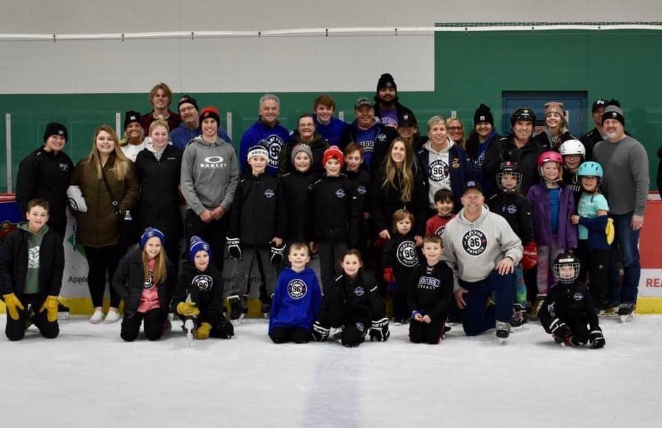 playforpatrick's tweet photo. @playforpatrick Community skate 4:45 Friday 12/31 at Hayes arena-Apple Valley. Free and open to all. Please join us and bring donation to support @opendoormn 
#With❤️ https://t.co/u2hRO2x2K4
