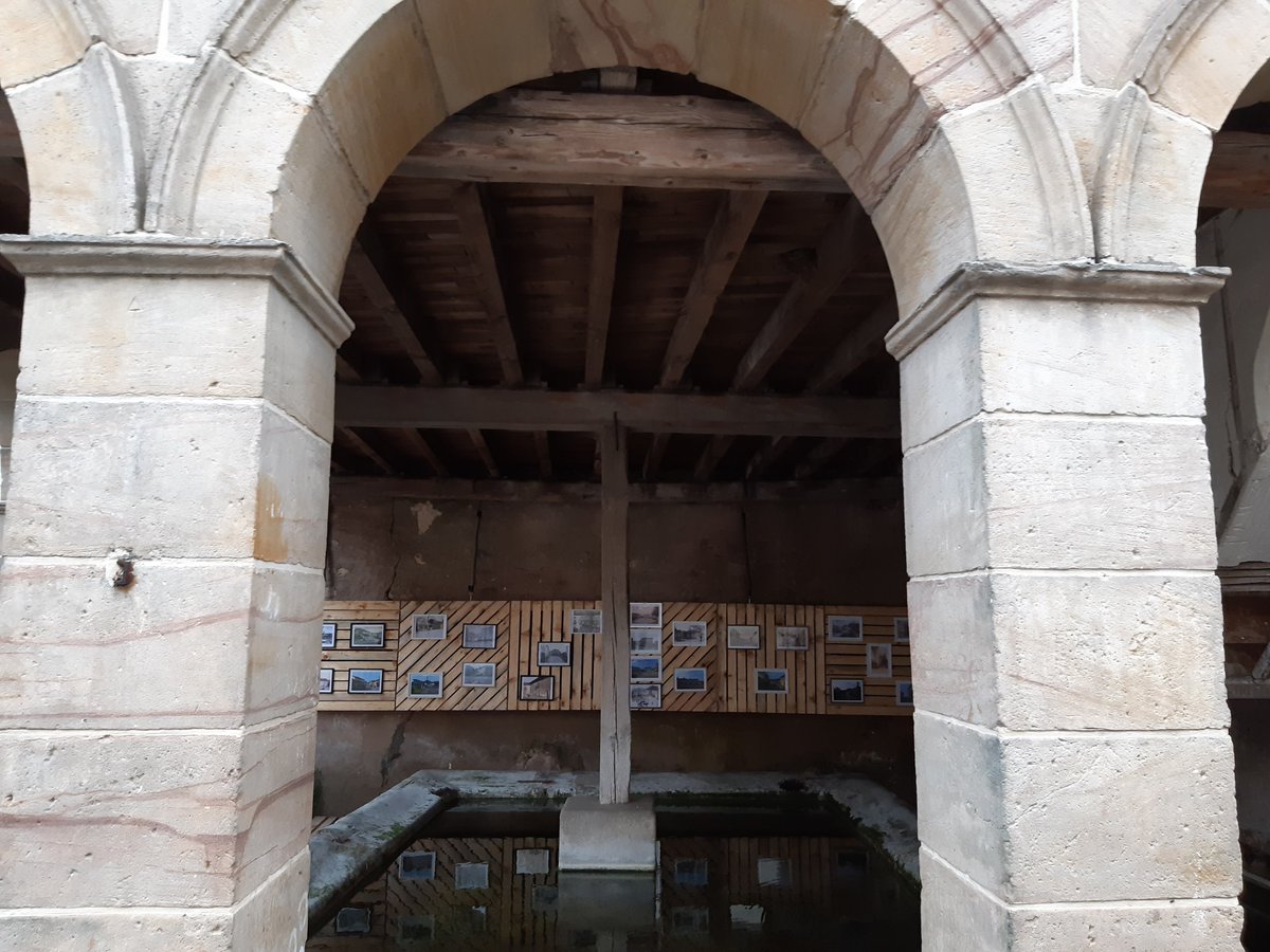 blidericus's tweet photo. Bleurville - Vosges. - Un lavoir bâti sous la IIe République accueille une rétrospective photographique sur les rues du village façon "avant/après". A voir ! https://t.co/loH1TqdHEW