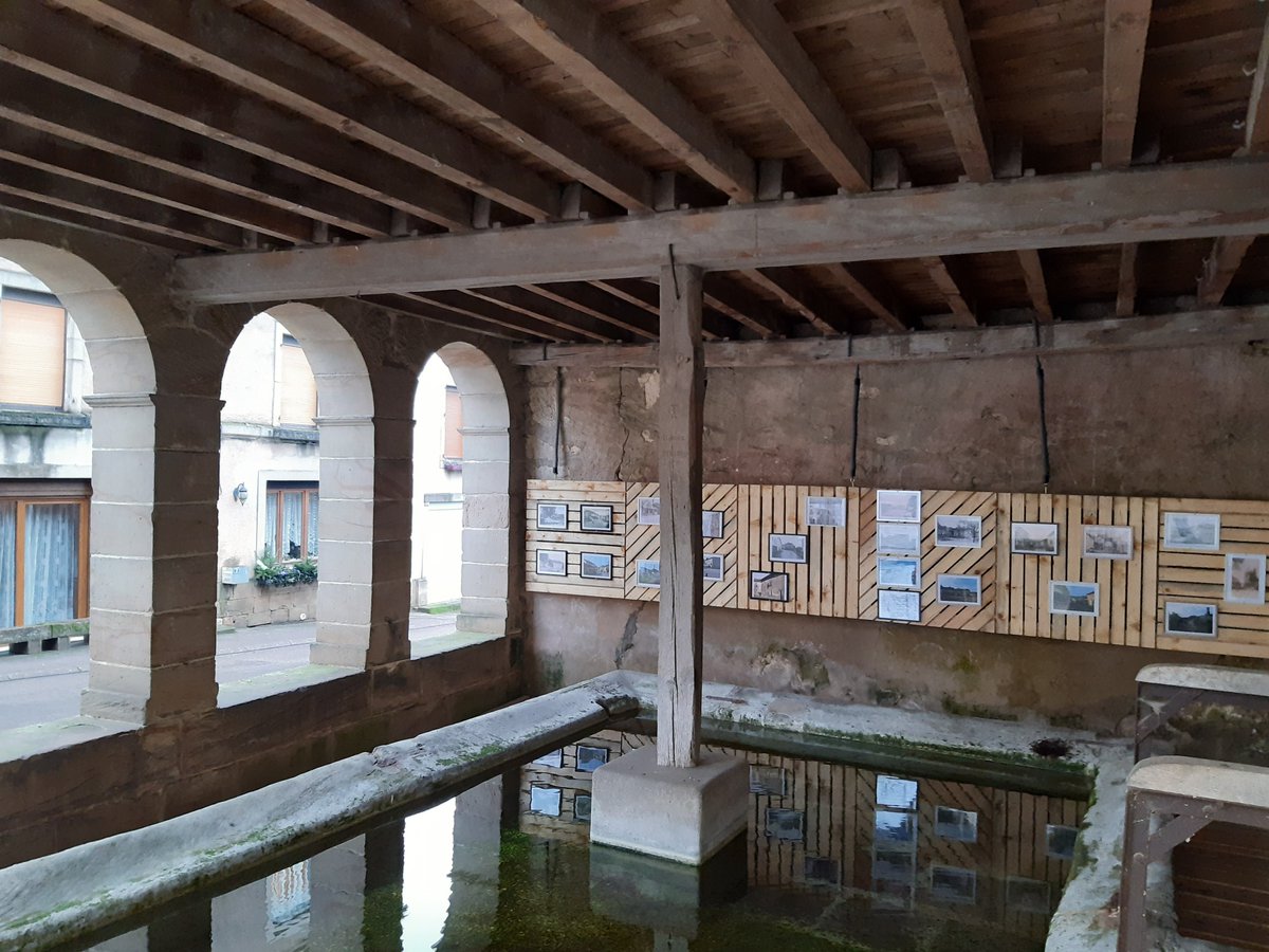blidericus's tweet photo. Bleurville - Vosges. - Un lavoir bâti sous la IIe République accueille une rétrospective photographique sur les rues du village façon "avant/après". A voir ! https://t.co/loH1TqdHEW