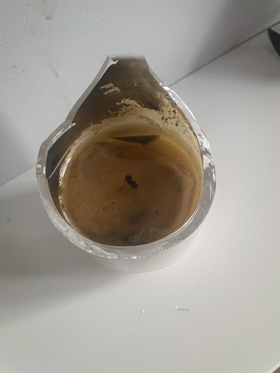ceoofk8's tweet photo. @sainsburys explosive candle from @HabitatUK - 10 mins after lighting - please do not buy them and put yourselves at risk. Luckily no one was hurt apart from the decor! https://t.co/H9vvDAzDp2