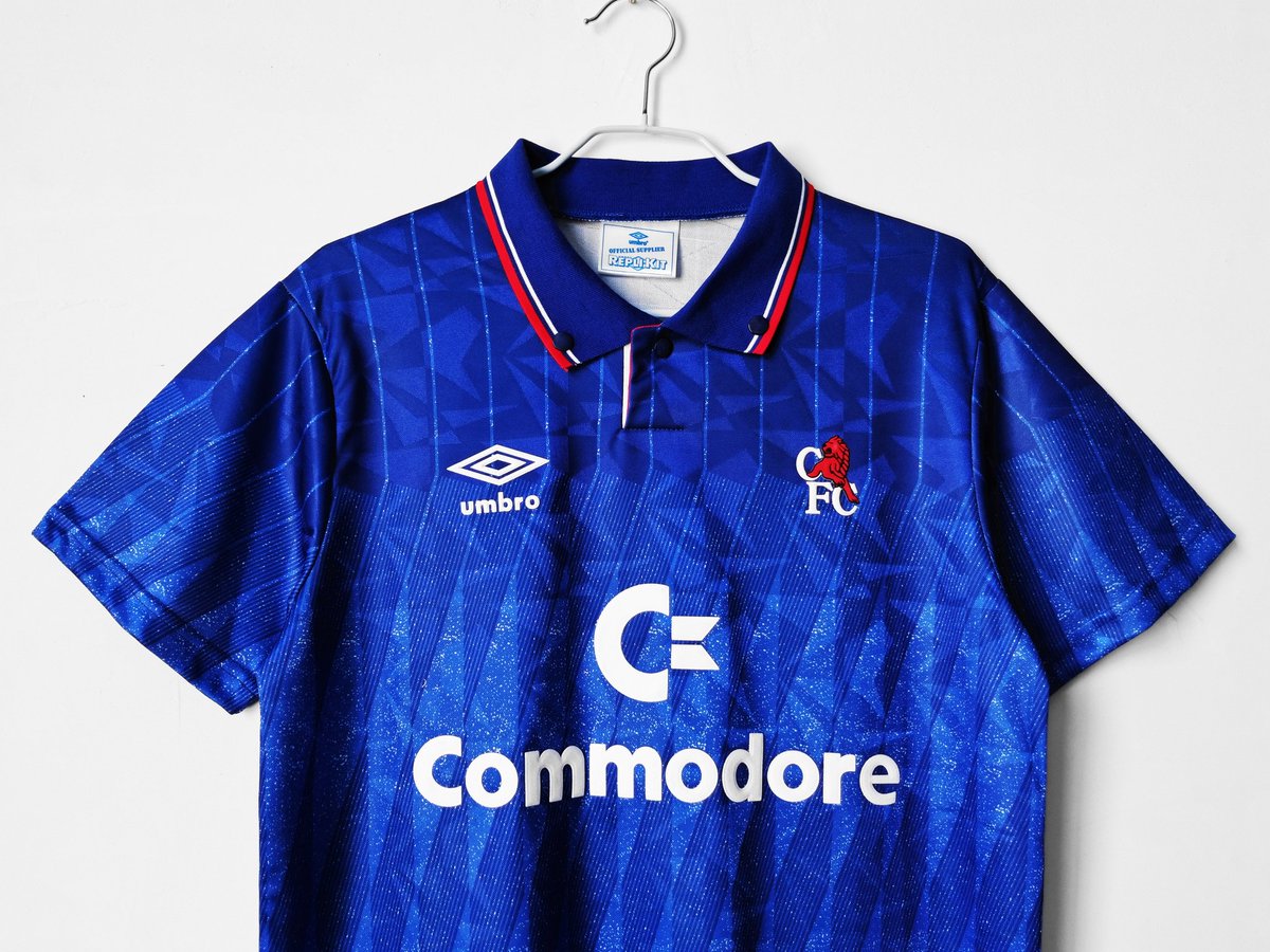 CamisaPesada's tweet photo. THE BLUES! 🔵
Em 1990 o Chelsea faturou a Full Members Cup e Kerry Dixon foi o artilheiro do clube londrino. Aquele lindo manto você tem aqui.

Adquira já a sua pelo link:

👕 Retrô Chelsea Home 89/91
📲 https://t.co/5x5wyAdXT2

#camisapesada
#asuafootballstore https://t.co/BR6L5WOdT1
