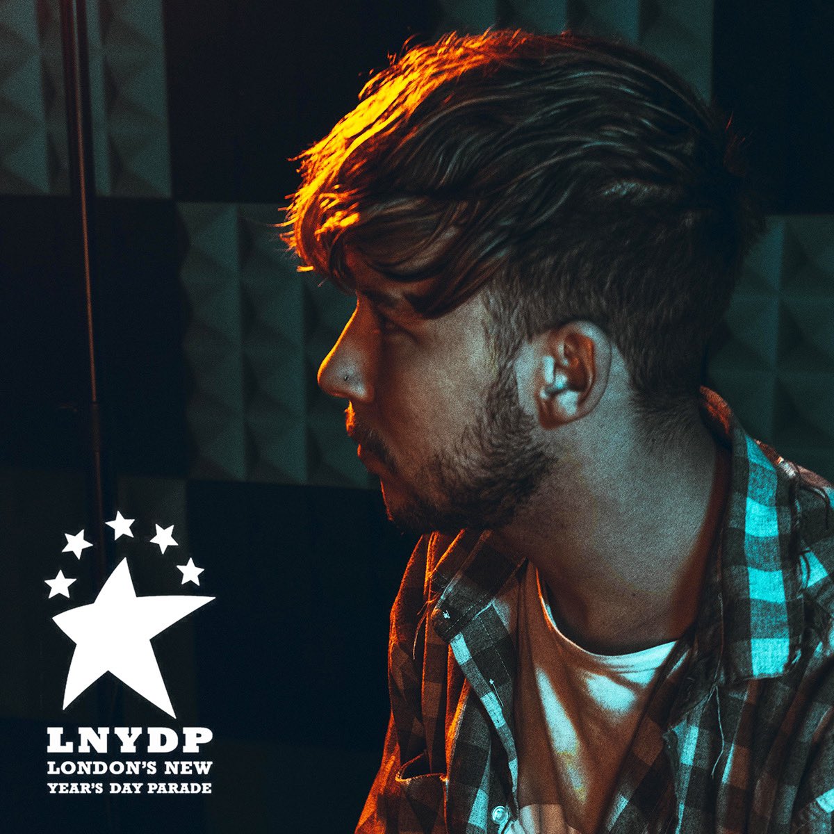 ReissDavisMusic's tweet photo. PUMPED to be performing at the London New Year's Day Parade on Saturday! I'll be premiering my new single "Queen Of The Castle" and you can tune in via https://t.co/4aFObPELWl or via the 200+ TV stations it is being screened on worldwide! https://t.co/aG72rhxiwN