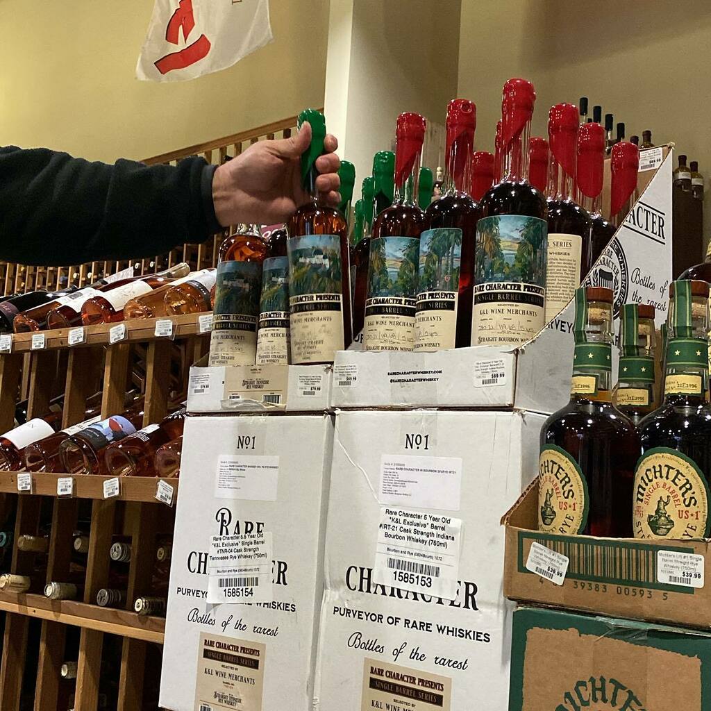 KLDavidOG's tweet photo. @rarecharacterwhiskey is ACTUALLY here finally!!! And flying off the shelf…@klwines #singlebarrel  #tennesseerye #straightbourbon #caskstrength #klwines #mgp https://t.co/5LguYcnHi3 https://t.co/bOOD0u2PeB