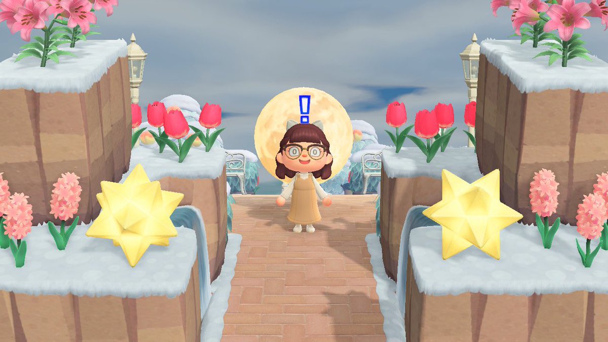 AlunaCrossin's tweet photo. Hello ACNH twit! I’ve been MIA so I thought I’d do a comeback giveaway! A whole pocket of Royal Crowns! 👑 Just be sure to be following me and reply here with your favorite item in AC! Mine is The Moon 🥰🌕 https://t.co/uuQF0ImbQk