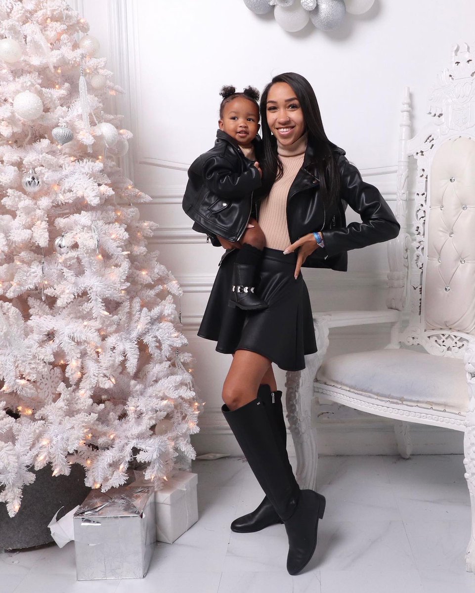 jaylabrenae's tweet photo. Twinning with the mini🖤 https://t.co/gvINnEmfPk