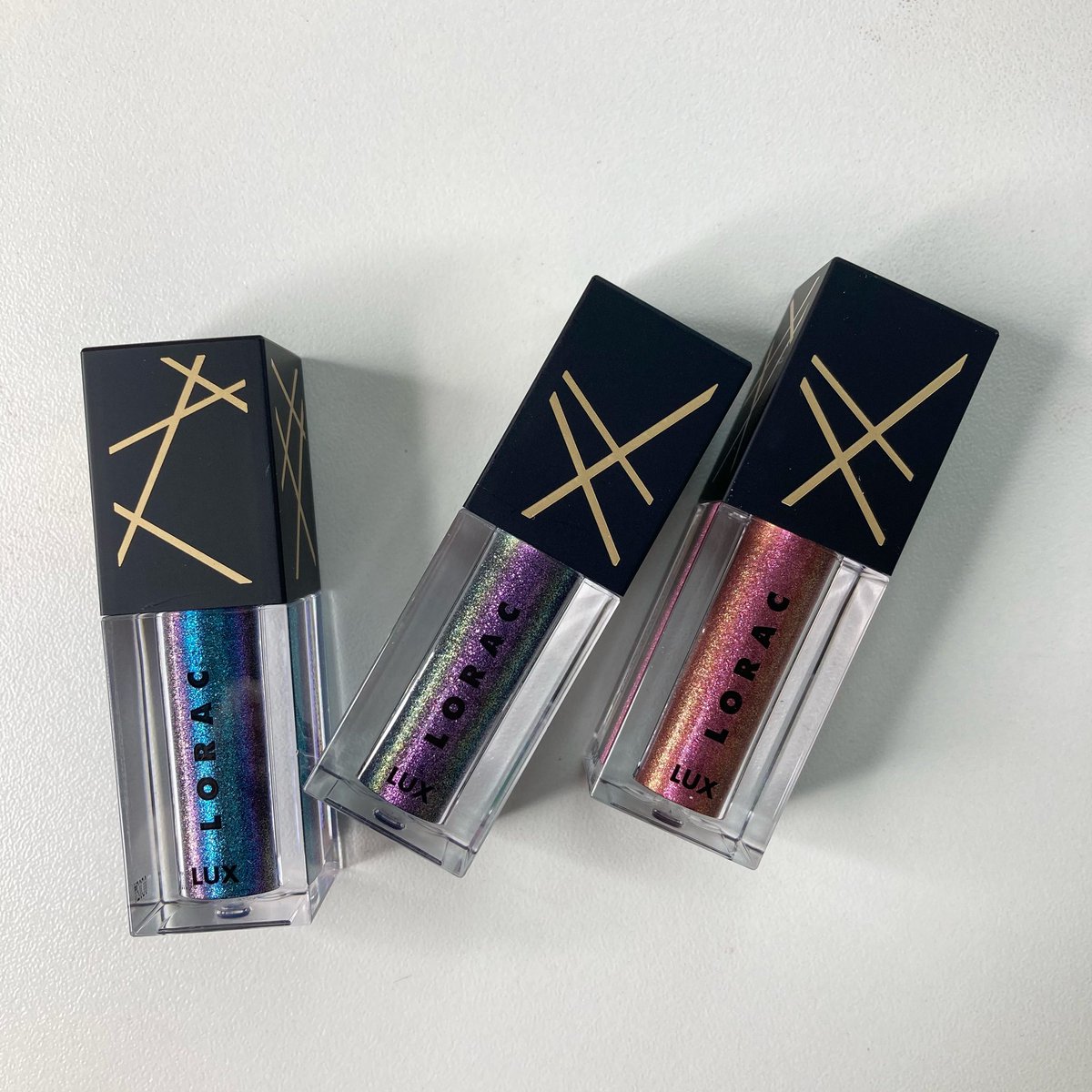 makeupdelirium's tweet image. Who else love #glitter eyeshadow? A perfect excuse to use them for New Years 😆 @LORAC_Cosmetics 
.
.
.
#lorac #makeup #glittereyeshadow #makeupcommunity #beauty #beauryblogger