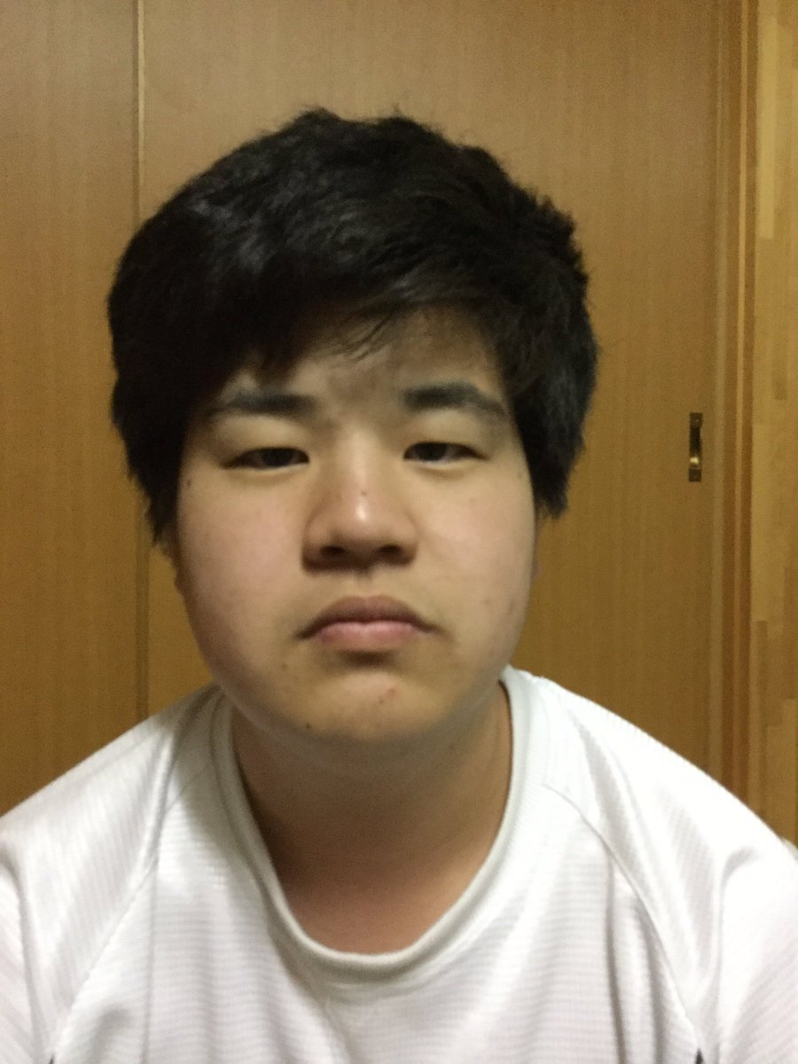 ymsk_06's tweet photo. 何年かぶりにiPod touchでTwitter開いた https://t.co/81ihKtcsvV