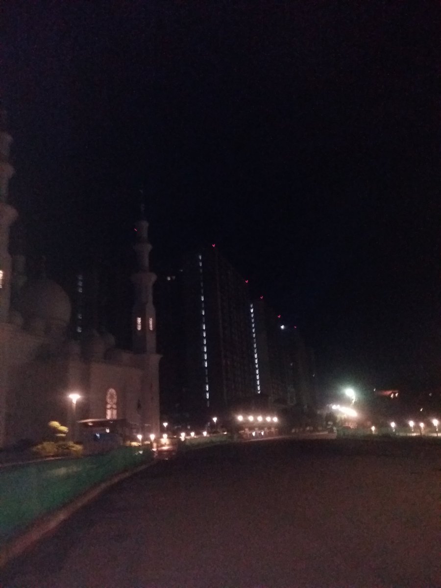 leonardonst24's tweet photo. Malam sepi menyelimuti.. https://t.co/SrMMPA06iA