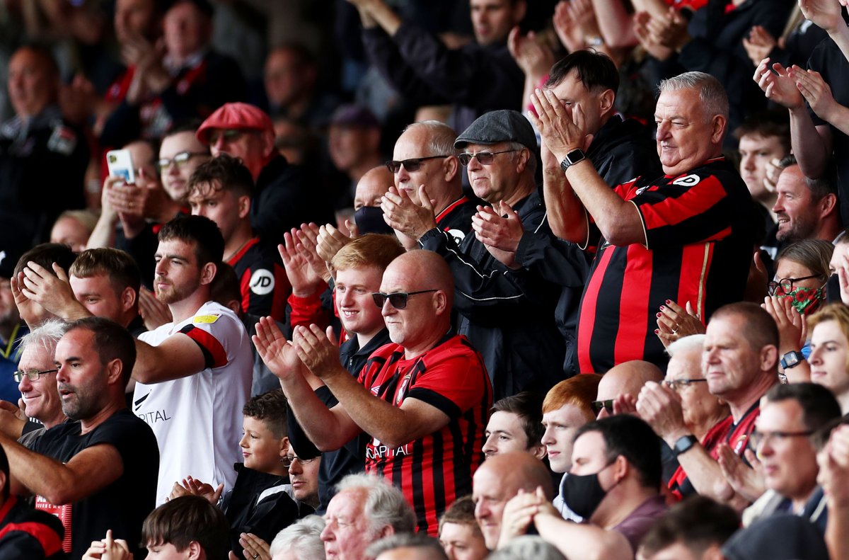 afcbournemouth's tweet photo. Chants of 'David, David Brooks' ring around the stadium in the seventh minute yet again. 

@CardiffCityFC fans more than playing their part. Thank you ❤️🏴󠁧󠁢󠁷󠁬󠁳󠁿 https://t.co/WpWAXKQKZI