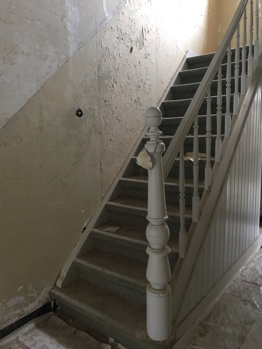 TravelMadnessNL's tweet photo. Urbex in eigen huis 😂 #verbouwen #verbouwing #klussen #klusproject https://t.co/LWuHXiCaDk