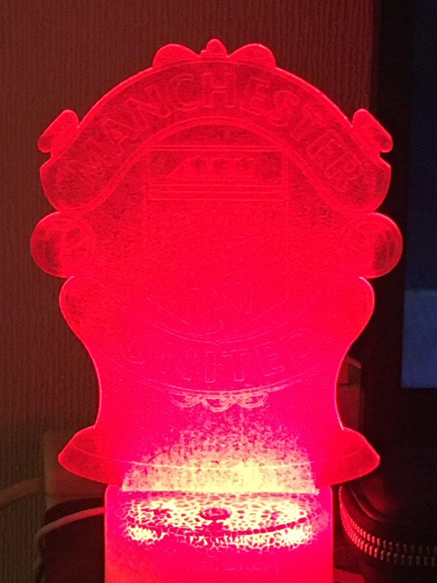 francisbilardi's tweet photo. #Manchesterunited🔴⚫️⚽️
#Lastgamein2021
#Comeonreddevils❤️🖤
#Tonight
#Iwillbelistening
#Gameontheradio https://t.co/GJBGzCSPJL