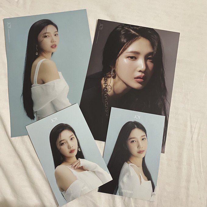 joyf4iry's tweet photo. red velvet satış 
joy season's greetings 2021 set 70₺ 

@revetradetr @trpctakas @peacrry @pctradetr https://t.co/7vjAZK6Ui1