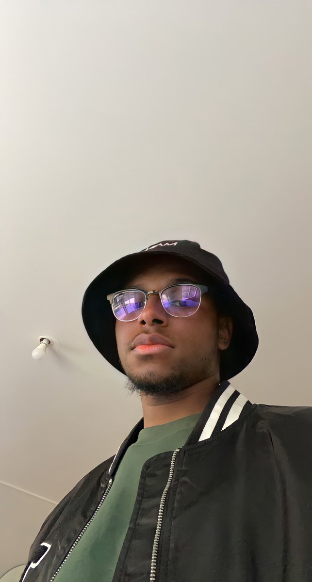 Mini_v_sty's tweet image. #top4of2021 ⭐️