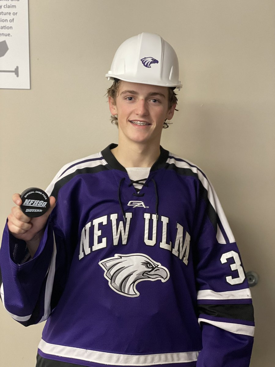 Congratulations to <a href="/BryerHoffmann/">Bryer Hoffmann</a> for his Varsity SO! 29 Saves vs <a href="/KccBearcat/">KCC Bearcat Hockey</a>.
<a href="/YouthHockeyHub/">YHH</a> <a href="/Legacy_Hockey/">Legacy Hockey</a> <a href="/eaglesNUeagles/">Eagle Activities</a> <a href="/FollowThePuck/">FollowThePuck 👻</a> <a href="/HockeyMinny/">SouthernMinnyHockey</a>