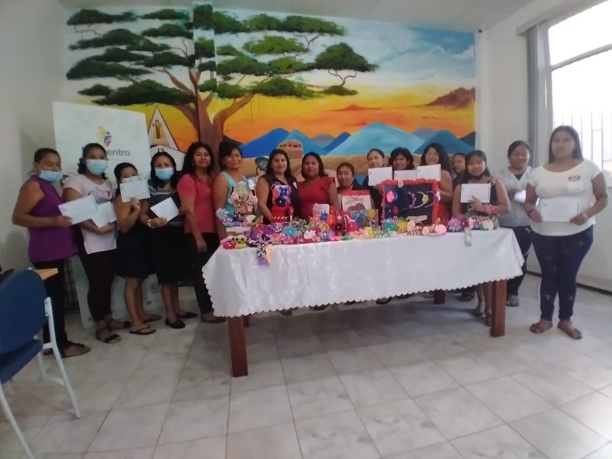InfoProsperidad's tweet photo. Gracias a cada uno de las personas por la confianza, que brindan día a día al Proyecto Infocentro, que este nuevo año sea lleno de muchas bendiciones. 
#InfoStaElena
#JuntosLoLogramos https://t.co/PoLXwlqt0b
