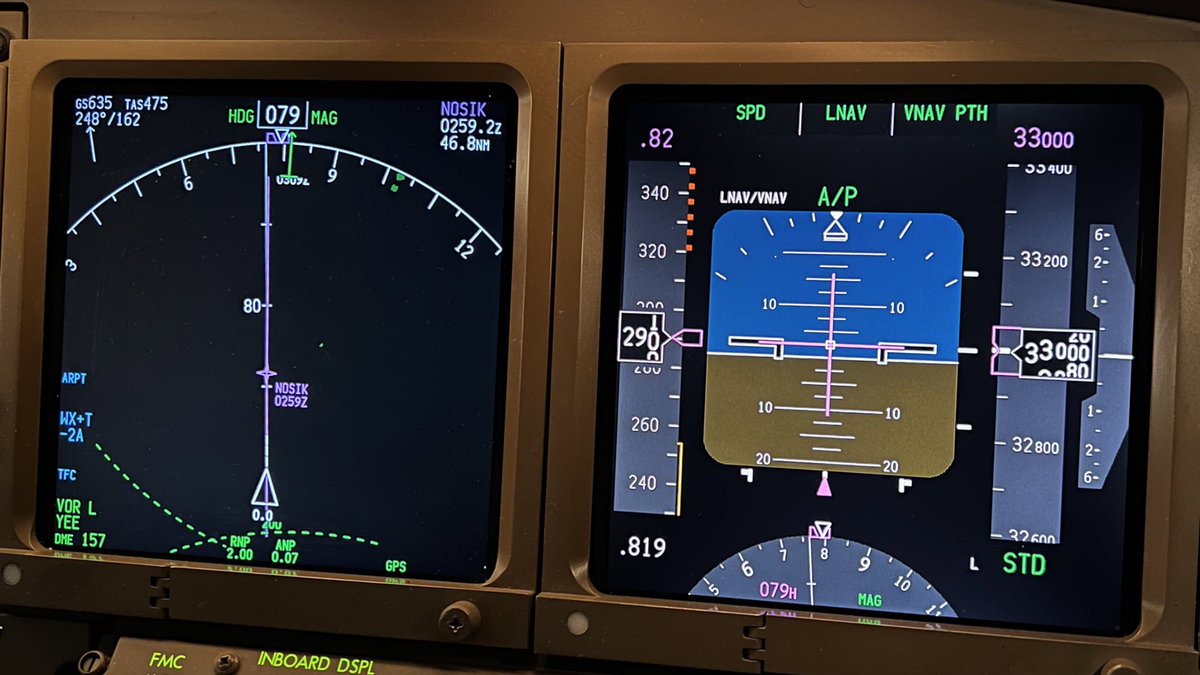 pascalrs's tweet photo. Quite a breeze last night with #AF065 from Los Angeles to Paris. A strong 300 km/h tail wind jet-stream gave us a brisk ground speed of 635 knots, or 1️⃣1️⃣7️⃣6️⃣ km/h (730 mph)! 🚀 https://t.co/j7XDldRU1G