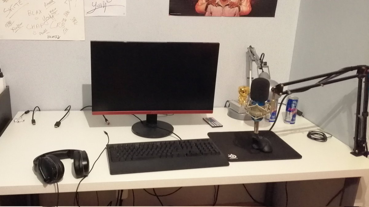 Thorrvic tweet media