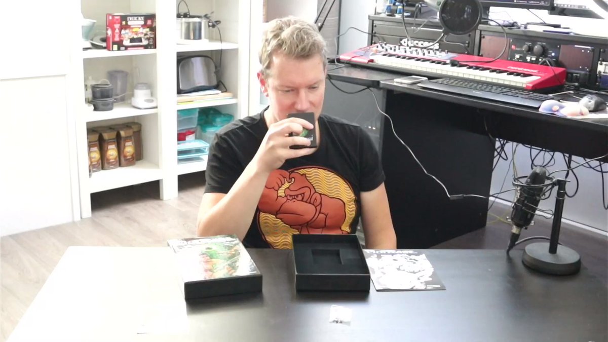 EE_Jeffrey's tweet photo. I have a new hobby! Sniffing #c64 game cartridges!

I also made a show about it:
https://t.co/N1kPe0T8es via @YouTube 

Cheers! 🍻 https://t.co/JllXYLmw0D