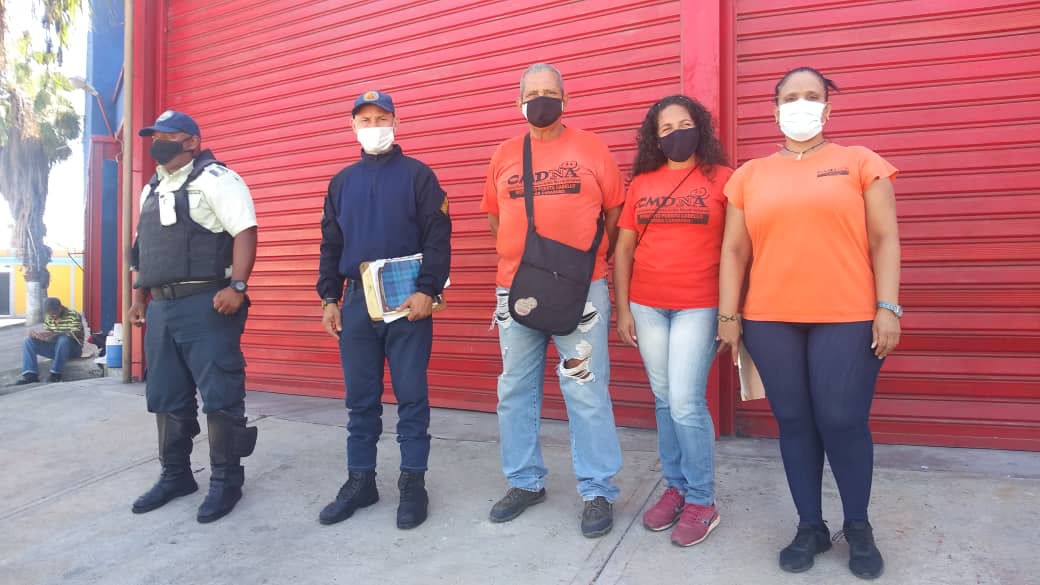 apuertocabello's tweet photo. #VamosConTodo gracias a la gestión municipal que lidera @JCbetancourt72 el equipo @cmdnapc junto a los cuerpos de seguridad @PcPolicia continúan desplegados por diversos puntos de la ciudad a propósito de verificar u evitar el expendio ilegal de fuegos pirotécnicos #AbrazaLaVida https://t.co/ppCBgqzzdM
