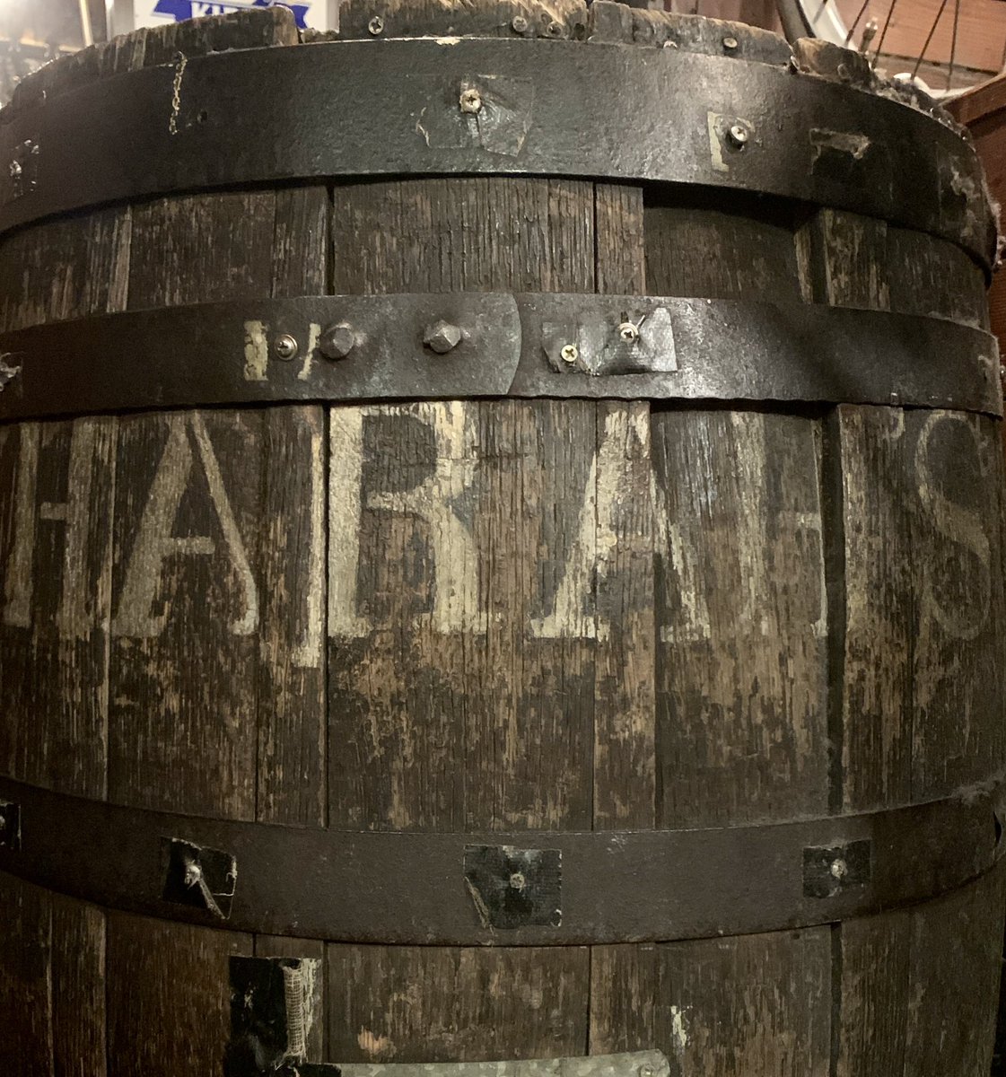 harah_s's tweet photo. 2021年、今年の営業も本日終了致しました。
時短やら休業やら色々ありましたがお客様、staffの皆んなのおかげで乗り越えることが出来ました。有難う御座いました！
また来年からもどうぞ宜しくお願い致します。

年始は3日からの営業です。

お疲れ様でした。 https://t.co/zuKUw9U87a