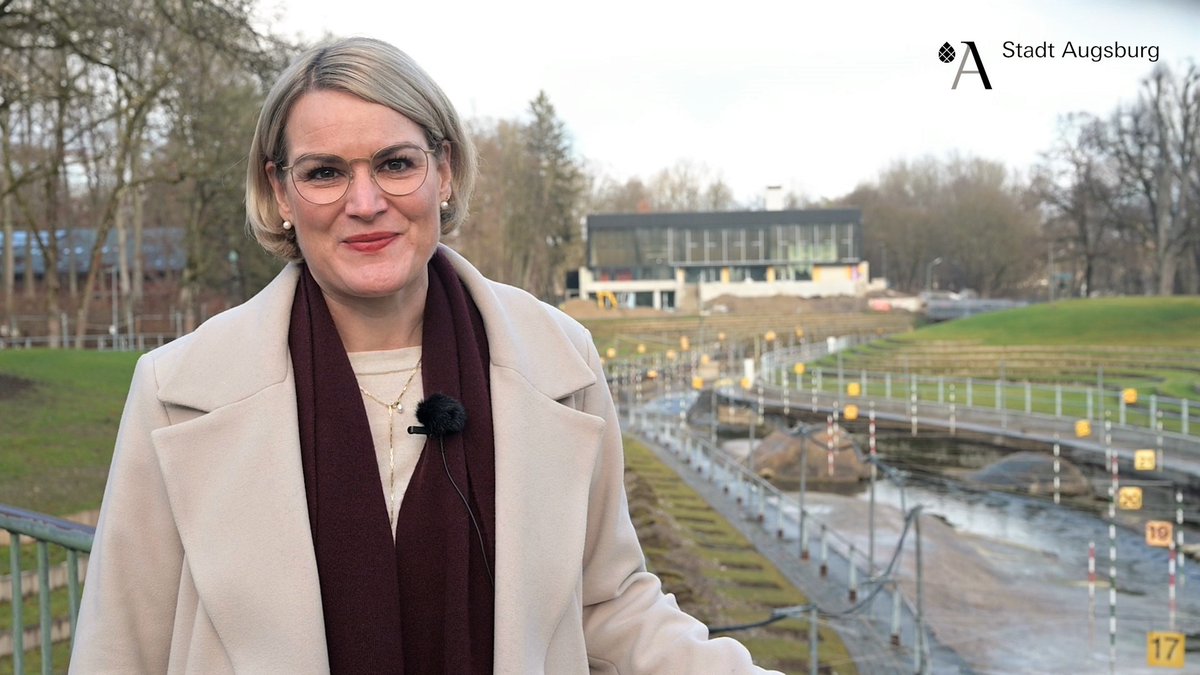 stadtaugsburg's tweet photo. #Neujahrsbotschaft "Ich bin tief in mir davon überzeugt und vertraue darauf, dass 2022 ein Jahr wird, in dem wir alle gemeinsam die Herausforderungen angehen können, weil ich an uns und unseren Gemeinschaftssinn glaube", so OB @eva_k_weber #augsburg
➡️ https://t.co/R8TRa950F0 https://t.co/tPNsYMk93b