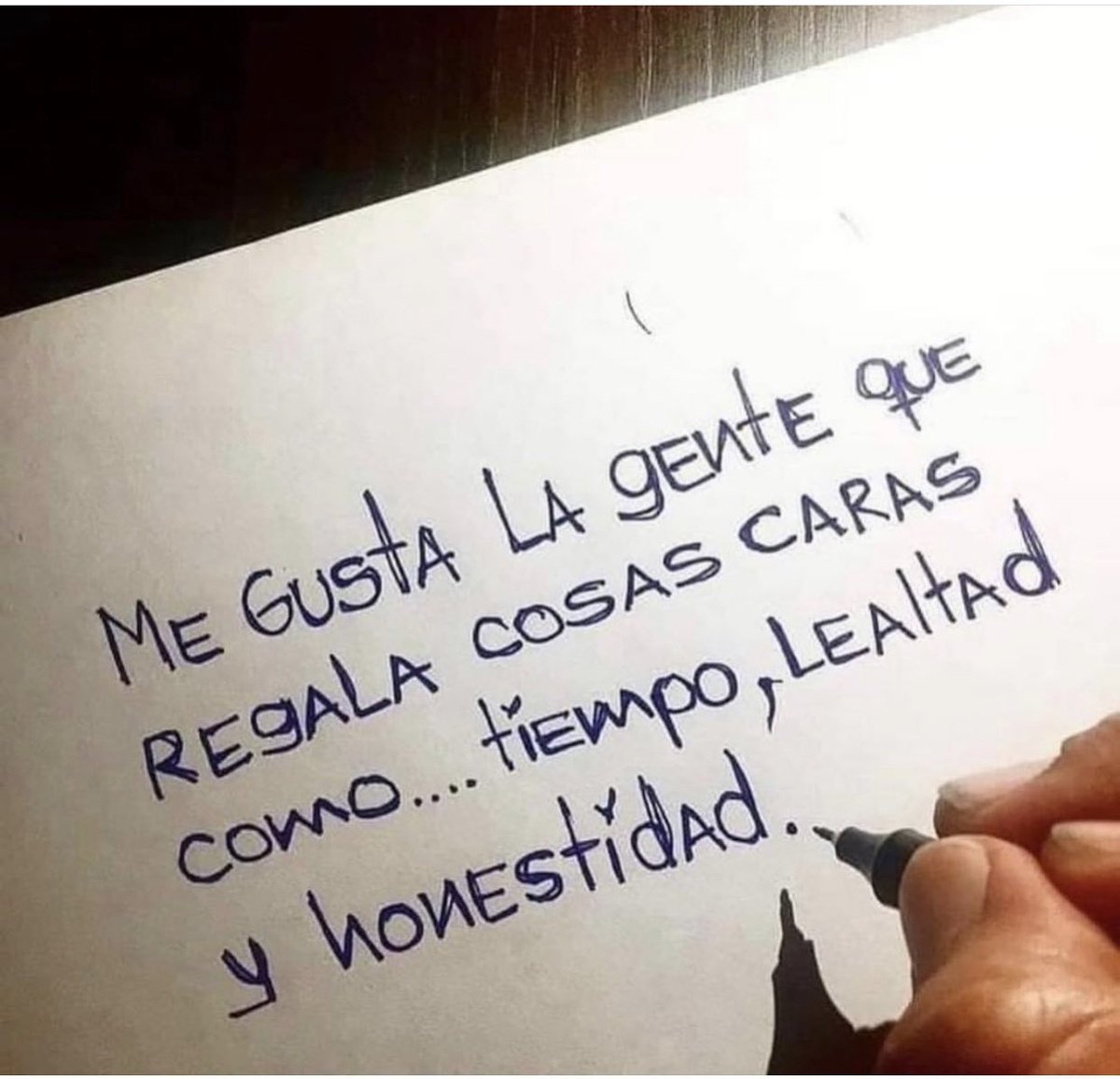 Nikgaturro's tweet photo. Feliz 2022 https://t.co/ZszJ5Ny8Fu