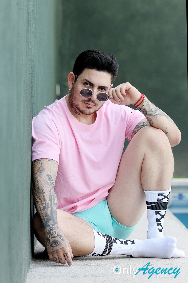 VictorMood_'s tweet photo. Quien ya esta suscrito y platicando conmigo, recuerden que los que se suscriban a mi #onlyfans estaré platicando con ustedes @OnlyAgency_MX 
⬇️⬇️⬇️
https://t.co/TbGq06y5sd https://t.co/ZU7rzr255Q