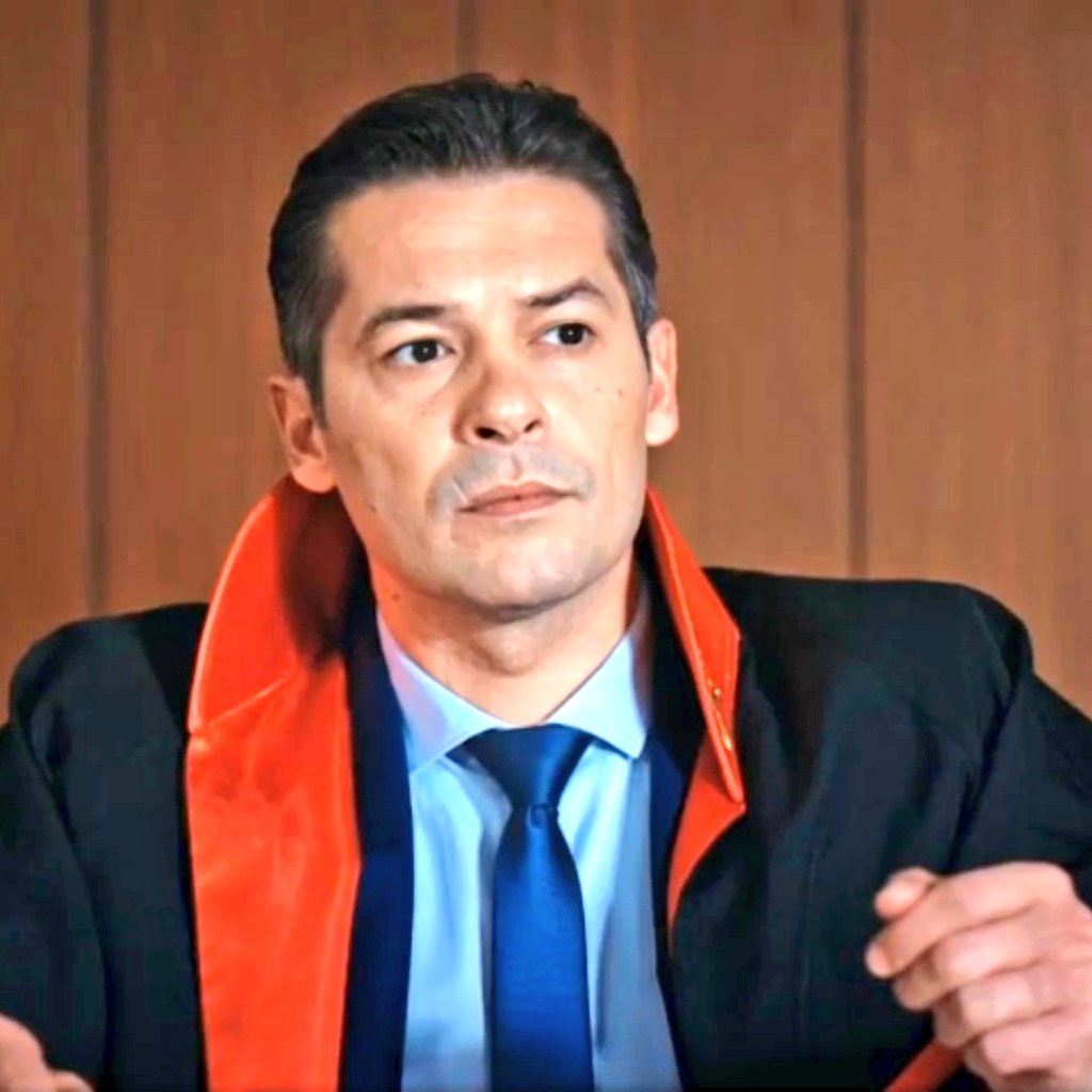 ismailhedit's tweet photo. Bu duruşma hepimiz için zor ve gergindi... 
#Mahkum #hepimizmahkumuz https://t.co/RUsLuuUoVG