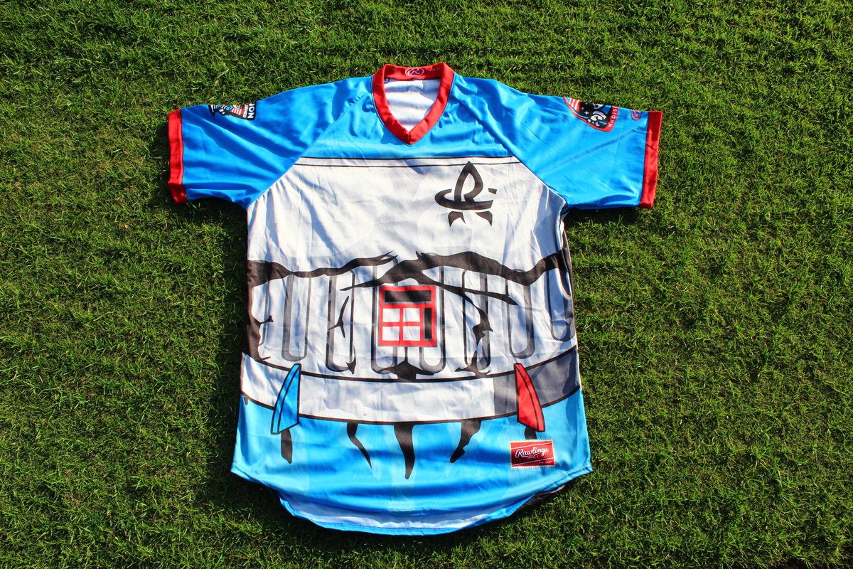 🎉 END OF YEAR GIVEAWAY 🎉

- If this gets 1,011 retweets by 11:59 PM on New Year's Eve, 2 people who RT will win a hat. 🧢

- If this gets 2,022 retweets by that time, we'll also give away this 'Hero Night' jersey AND our social media manager will dye their hair blond. 👀