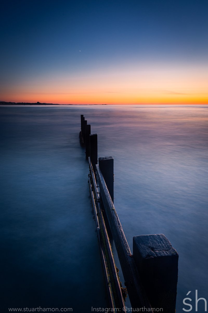 StuartHamon's tweet photo. Vazon Bay Groynes - Guernsey, Channel Islands 
@CanonUKandIE @digitalcamera @VisitGuernsey 
https://t.co/evb8UzOkG0
#landscape #Seascape #guernseytogether #guernsey #photographer #Travel https://t.co/v8pJMSbcRI