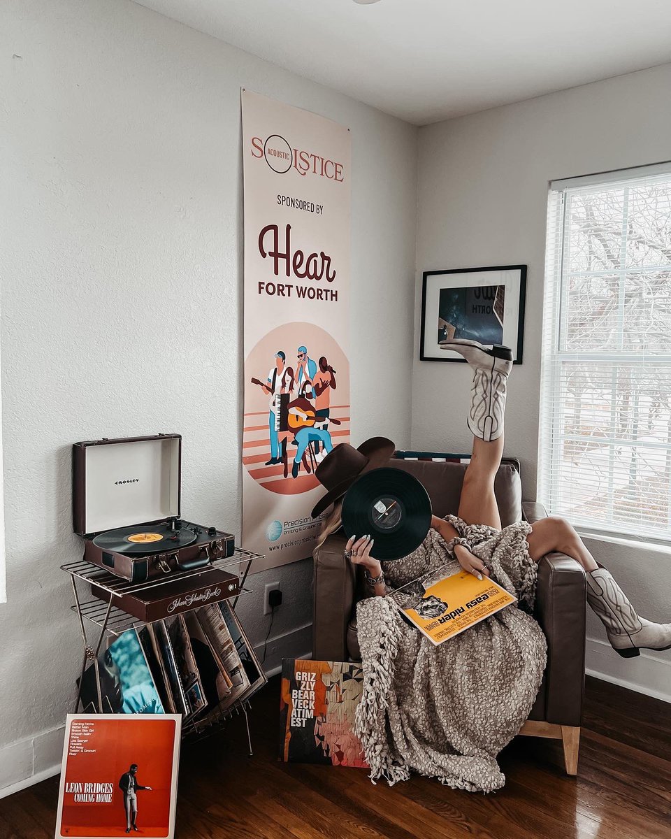 bigdaddyabbbby's tweet photo. record year - 2022 cowgirl edition⚡️🤎🪐 https://t.co/rj6aCdJ37h
