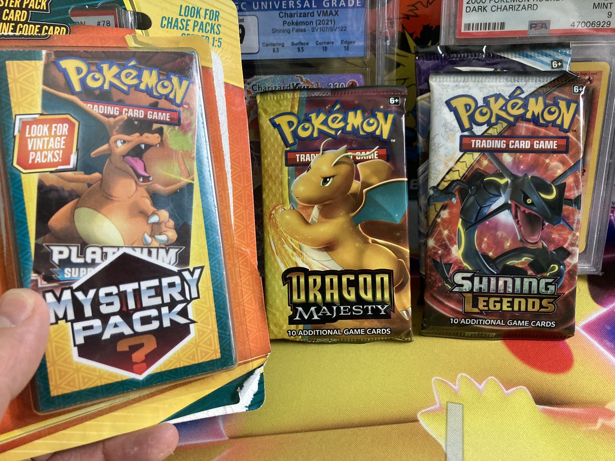 Yoooooooo! <a href="/KOtheBarber/">KOtheBarber</a> with the mystery pack snipes!!! Dragon Majesty and Shining Legends 😍🔥🔥