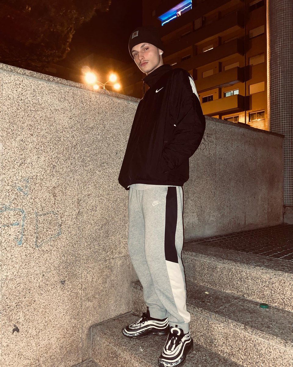 𝔗𝔬𝔯𝔯𝔦𝔫𝔥𝔞 (@torrinhaaa) on Twitter photo 