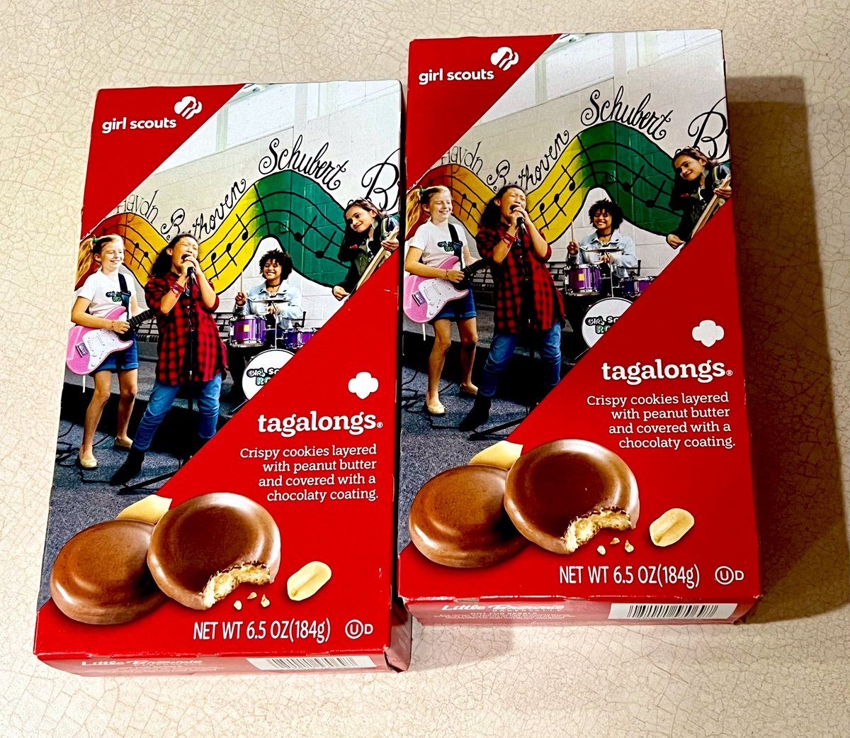 MrsSmithNat's tweet photo. Found EXPIRED tagalongs in the pantry today, so apparently I dieted during 2021 and didn’t even know it 😅🍪💁🏻♀️ #theresafirstforeverything #oknowineedmore #dietisover https://t.co/KuhKD7fZbX