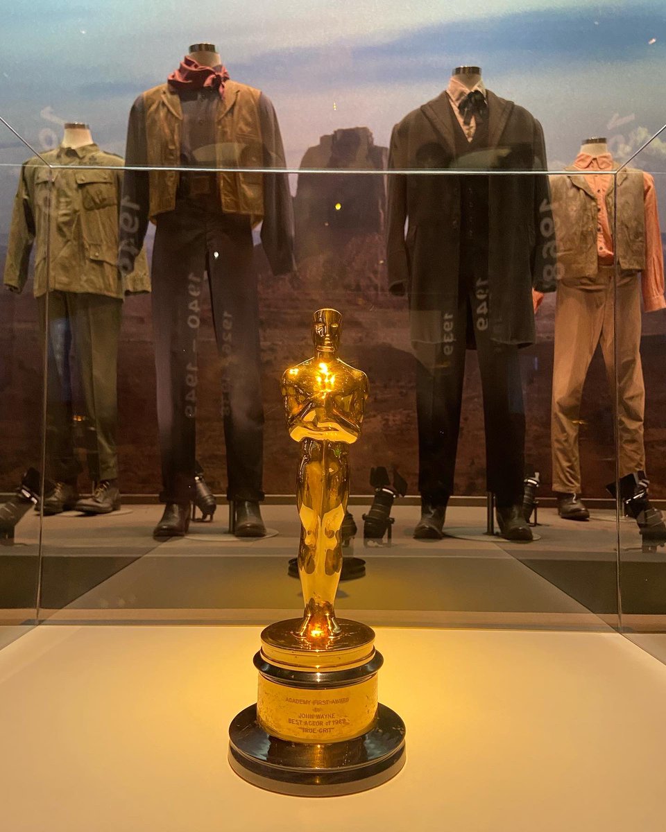 KellyCrowWSJ's tweet photo. Yeehaw to the new #JohnWayneExperience with 10k sq ft of exhibits organized by the Duke’s kids in Ft. Worth w/ Trigger, Bullet, his Oscar, scripts, costumes. Go check it out, Pilgrim. https://t.co/h31XmRd95f