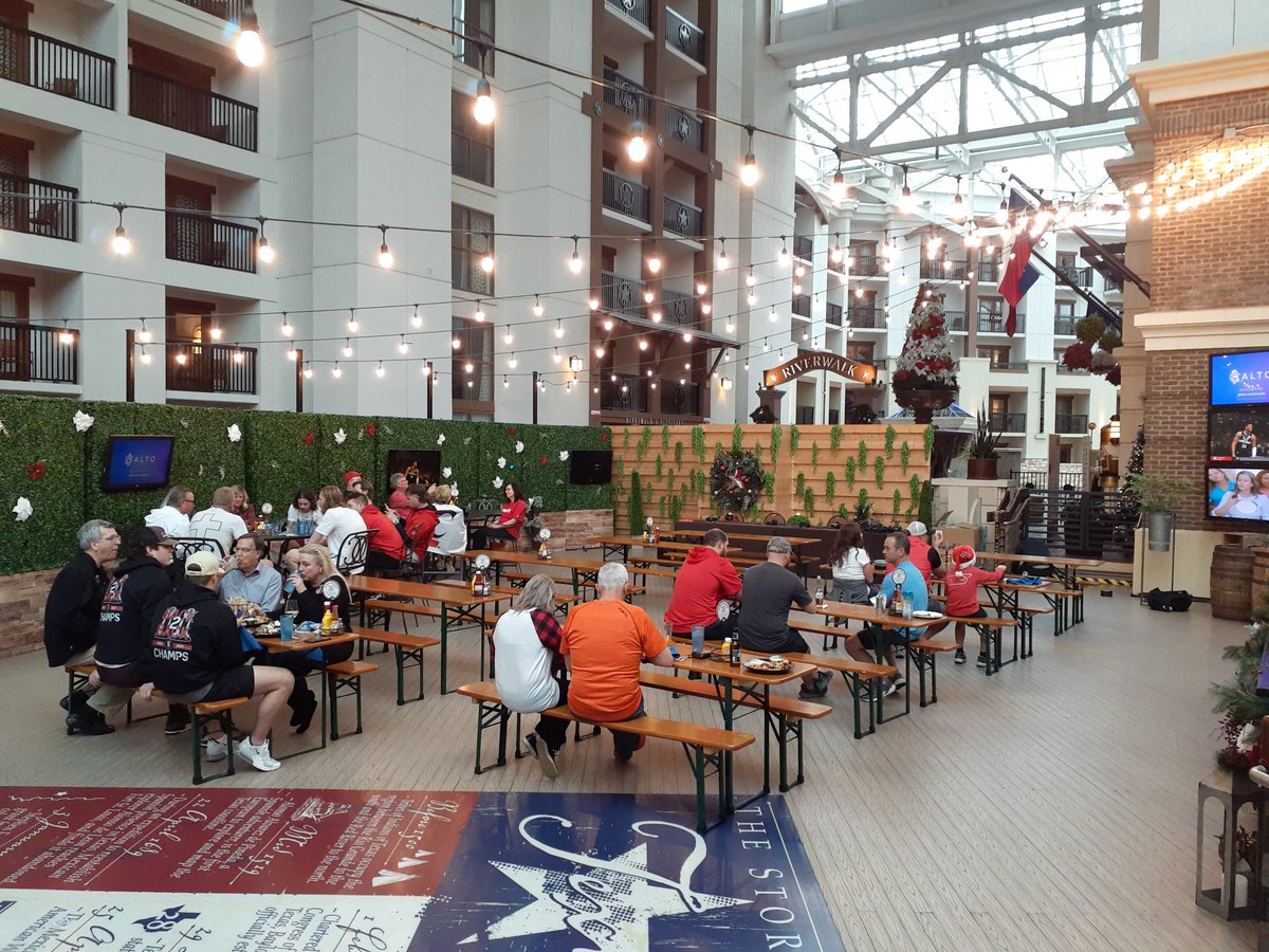 If you're in Dallas, join <a href="/Dan_Hoard/">Dan Hoard</a> and <a href="/jimkelly7/">Jim Kelly</a> for a live broadcast from 7pm CT until 8:00 at the Texan Station Beer Garden inside the Gaylord Texan Hotel. 

The show will air live on 700WLW and on the <a href="/iHeartRadio/">iHeartRadio</a> App. 

Come marvel at this setup.