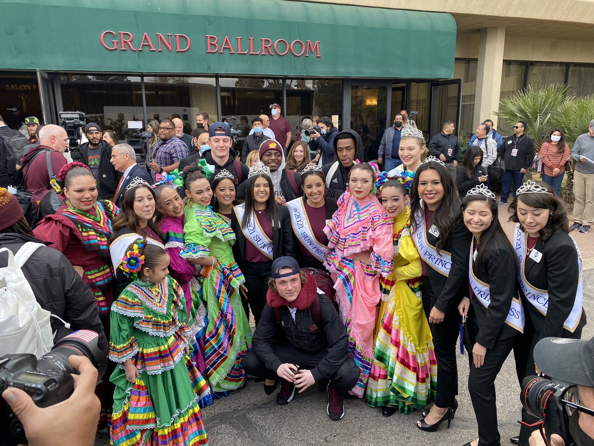 Central Michigan has arrived! 

<a href="/TonyTheTigerSB/">Tony The Tiger Sun Bowl</a>