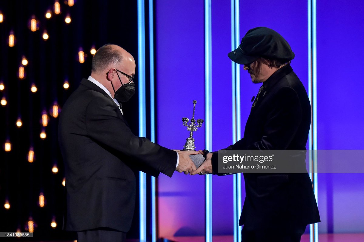 DeppInSpanish's tweet photo. ✨ Donostia Award Ceremony - 69th San Sebastian Film Festival ✨
.
.
.
#JohnnyDepp #SSIFF69 #Donostia https://t.co/Oj4fiJwj4b